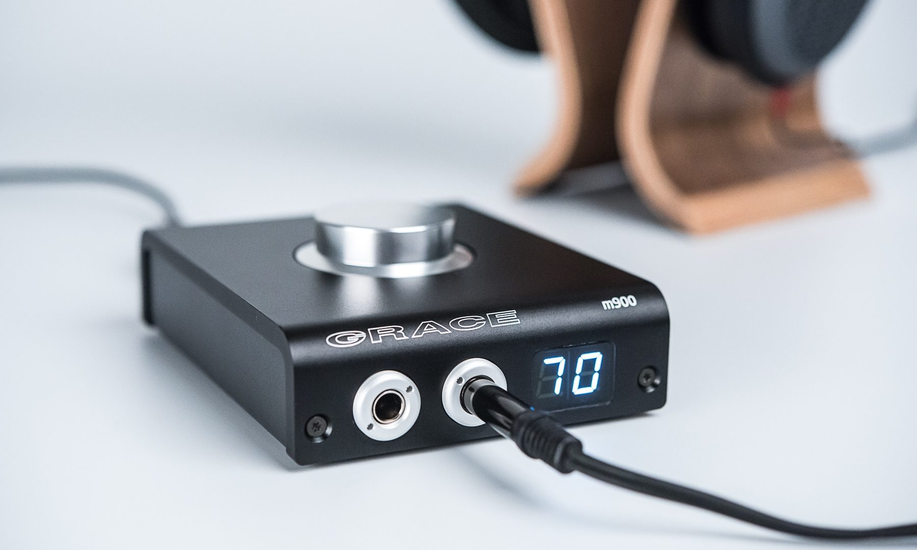 m900 m900 headphone amp / DAC