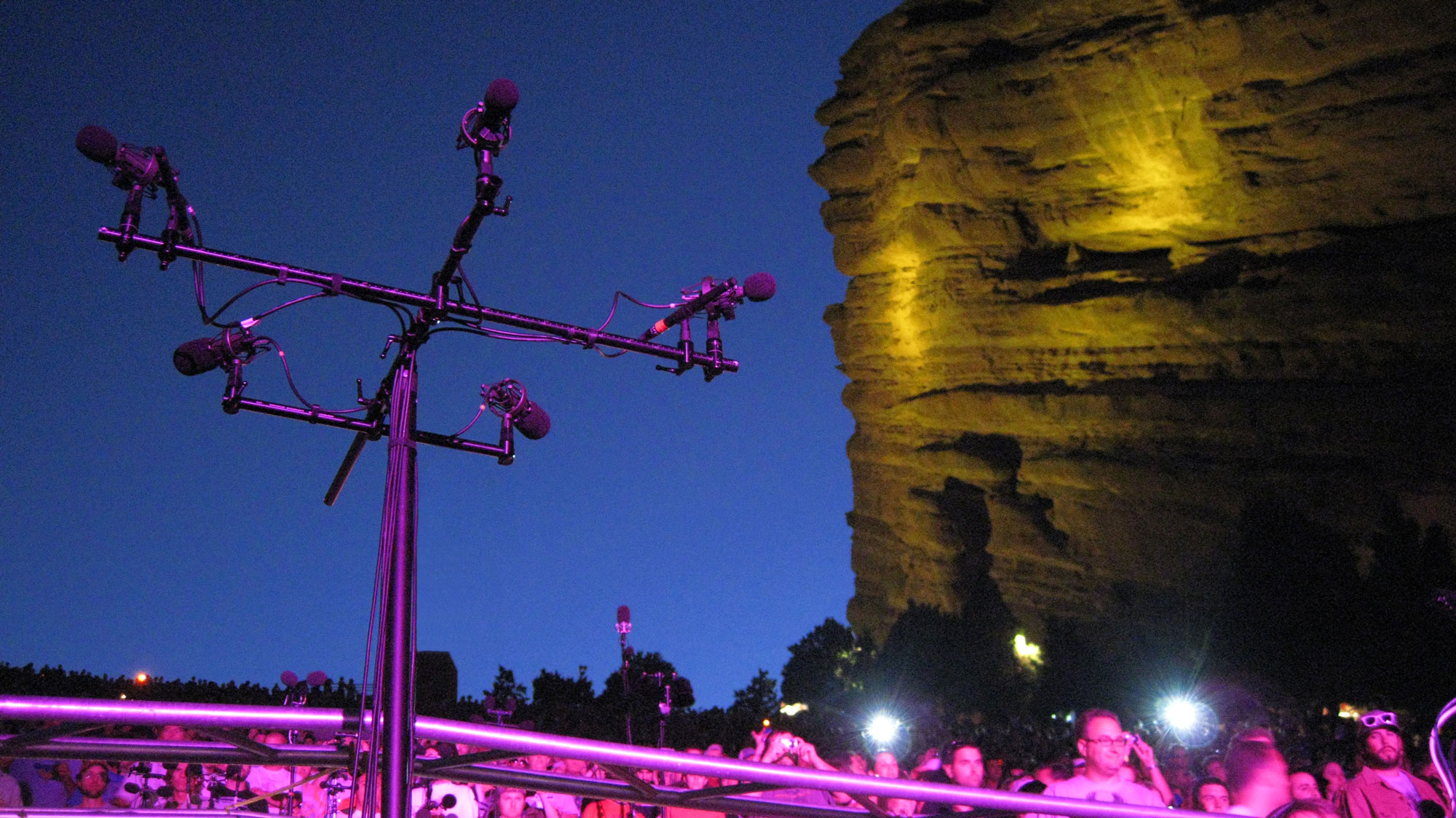 sbsurred_rocks-web